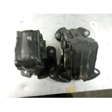 109F103 Motor Mounts Pair From 2007 Jeep Grand Cherokee  3.7